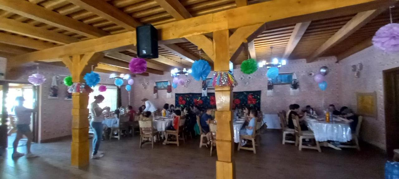 Pensiunea Valea Branzei Nanesti Luaran gambar
